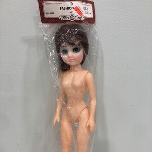 Fashion Doll - Brown Hair, Peach Skin vintage